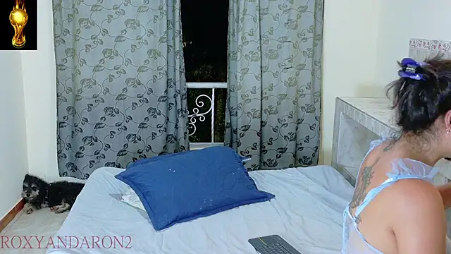 RoxyandAron2 online show from June 13, 1:36 am