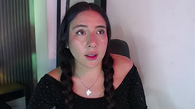 Bonnali lune online show from January 10, 10:47 pm