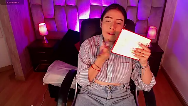 Bonnali lune online show from February 1, 4:11 am