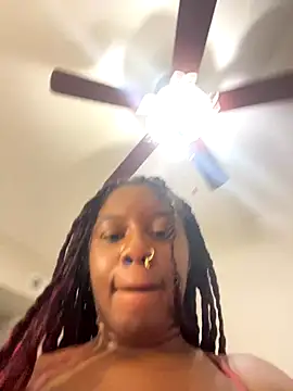 Snapshot of MsSuperWettt chatting on September 28, 5:57 am MsSuperWettt online show from September 28, 5:57 am