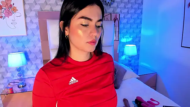 Sasha  sims   online show from November 16, 11:38 am