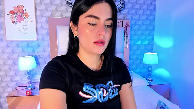 Sasha  sims   online show from November 18, 11:47 am