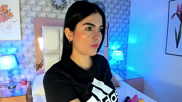 Sasha  sims   online show from November 23, 11:32 am