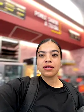 JuanitaMore01 online show from September 24, 3:48 pm