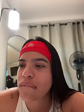 Snapshot of JuanitaMore01 chatting on July 23, 1:58 am JuanitaMore01 online show from July 23, 1:58 am