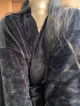 Snapshot of Aliciaz3 chatting on October 22, 12:33 am Aliciaz3 online show from October 22, 12:33 am