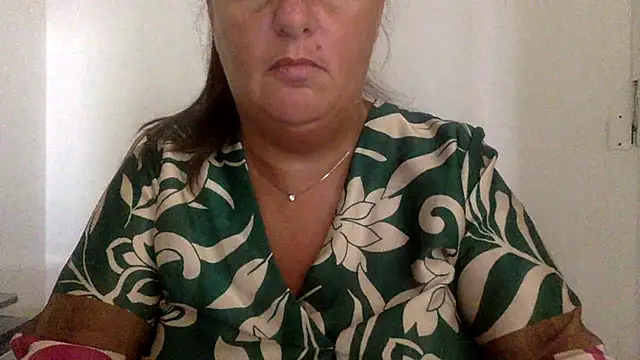LaReginaNera online show from July 23, 8:23 am