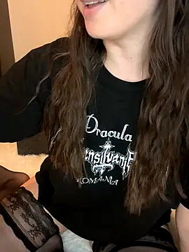 liloush   online show from December 21, 8:05 pm