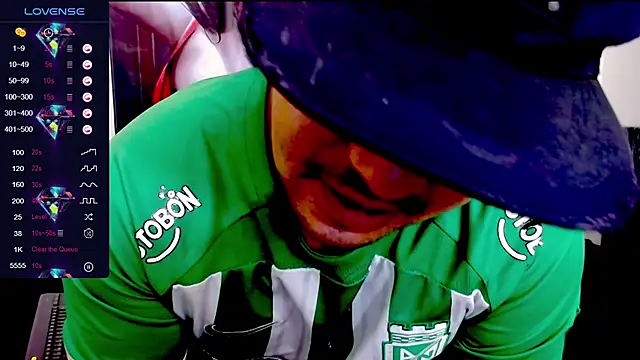 Snapshot of smith_hot29 chatting on October 22, 2:34 am smith hot29 online show from October 22, 2:34 am