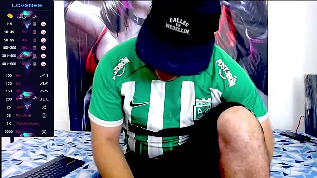 Snapshot of smith_hot29 chatting on October 24, 5:37 am smith hot29 online show from October 24, 5:37 am