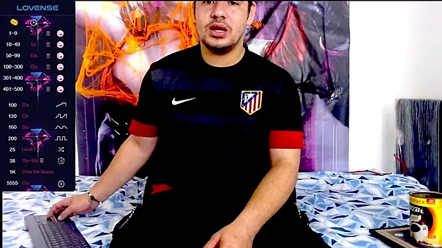 Snapshot of smith_hot29 chatting on October 26, 4:18 am smith hot29 online show from October 26, 4:18 am