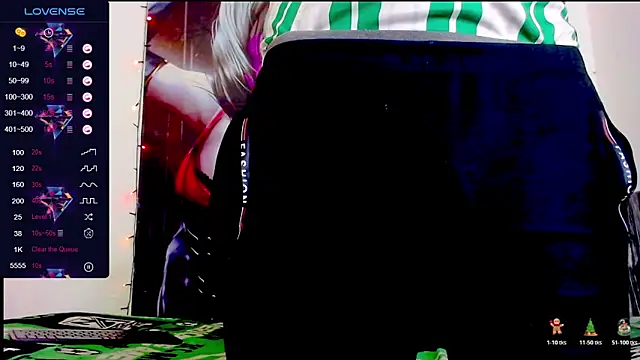 Snapshot of smith_hot29 chatting on December 1, 5:34 am smith hot29 online show from December 1, 5:34 am