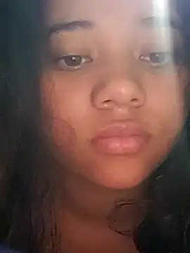 Snapshot of Violethroos chatting on September 19, 4:36 am Violethroos online show from September 19, 4:36 am