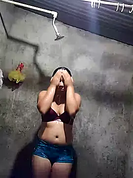 Snapshot of Violethroos chatting on September 20, 10:44 pm Violethroos online show from September 20, 10:44 pm