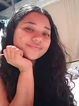 Snapshot of Violethroos chatting on November 27, 4:14 am Violethroos online show from November 27, 4:14 am