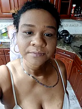 Kymy marquez online show from November 29, 4:32 pm