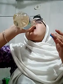 Nusrat-N online show from April 28, 4:34 pm