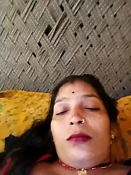 Snapshot of Samiya-143 chatting on November 10, 8:13 am Samiya-143 online show from November 10, 8:13 am