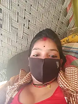 Snapshot of Samiya-143 chatting on January 9, 8:17 am Samiya-143 online show from January 9, 8:17 am