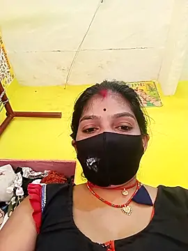 Snapshot of Samiya-143 chatting on February 8, 8:18 am Samiya-143 online show from February 8, 8:18 am