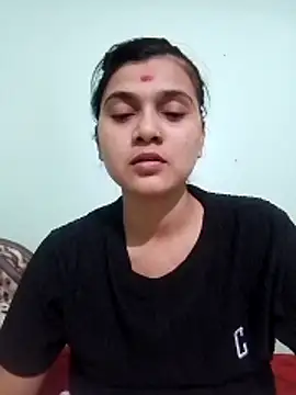 Snapshot of Kavya-Tiwari chatting on June 1, 6:26 am Kavya-Tiwari online show from June 1, 6:26 am
