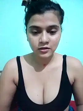 Snapshot of Kavya-Tiwari chatting on June 3, 6:02 pm Kavya-Tiwari online show from June 3, 6:02 pm