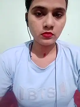 Snapshot of Kavya-Tiwari chatting on June 11, 8:01 am Kavya-Tiwari online show from June 11, 8:01 am