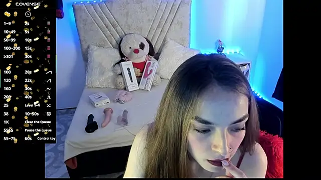 Mia Victoria22 online show from May 25, 4:13 pm