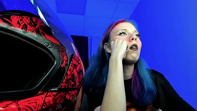 SakuraBliss online show from November 9, 5:00 pm