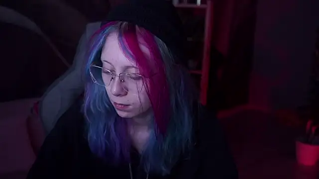 SakuraBliss online show from November 14, 11:20 am