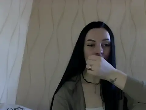 Lulii24 online show from December 18, 1:06 pm