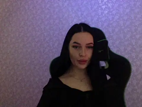 Lulii24 online show from March 31, 10:10 pm