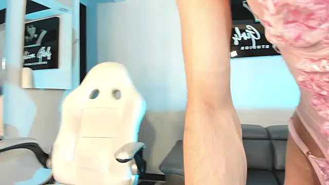 Snapshot of AdharaSweet1_ chatting on October 31, 12:22 am AdharaSweet1 online show from October 31, 12:22 am