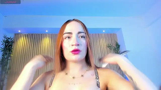 Snapshot of MadisonAnngel chatting on October 31, 3:02 pm MadisonAnngel online show from October 31, 3:02 pm