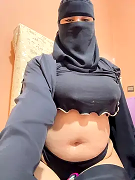 Snapshot of _Laiali_ chatting on November 24, 12:27 pm Laiali online show from November 24, 12:27 pm