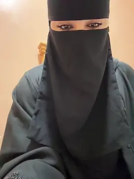 Snapshot of _Laiali_ chatting on February 15, 1:41 pm Laiali online show from February 15, 1:41 pm