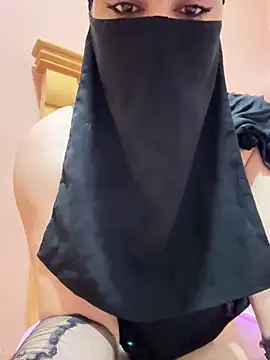 Snapshot of _Laiali_ chatting on February 23, 8:50 pm Laiali online show from February 23, 8:50 pm