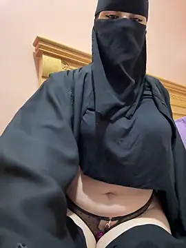 Snapshot of _Laiali_ chatting on March 5, 10:17 pm Laiali online show from March 5, 10:17 pm