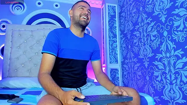 magnus serket online show from February 5, 11:37 am