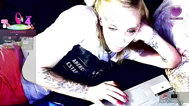 Snapshot of flavi1996 chatting on September 19, 1:51 am flavi1996 online show from September 19, 1:51 am