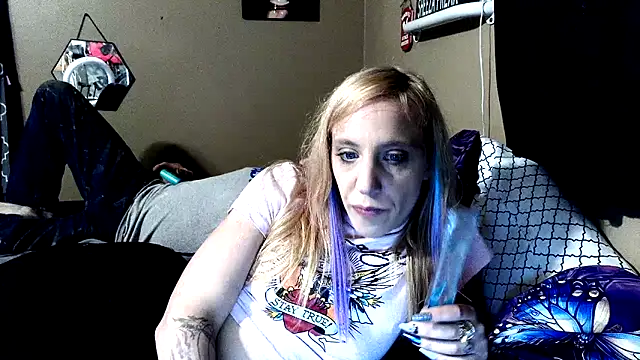 Snapshot of flavi1996 chatting on October 9, 1:58 am flavi1996 online show from October 9, 1:58 am