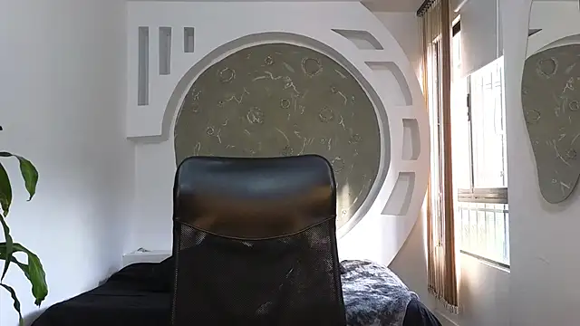 Rafael Mendezz online show from October 4, 8:40 pm