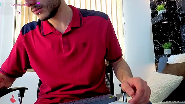 Rafael Mendezz online show from December 4, 8:28 pm