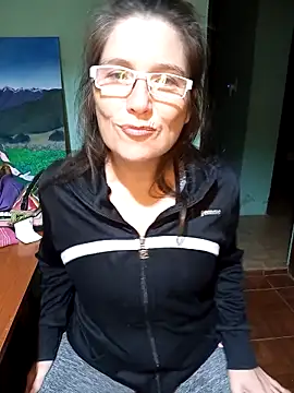Snapshot of Merida2276 chatting on October 8, 12:41 am Merida2276 online show from October 8, 12:41 am