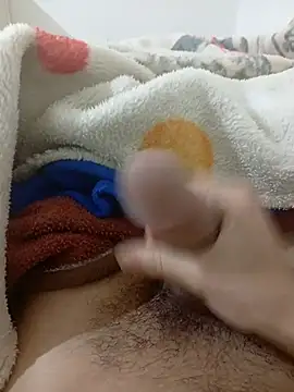 Snapshot of zebmghribi chatting on February 11, 10:15 pm zebmghribi online show from February 11, 10:15 pm