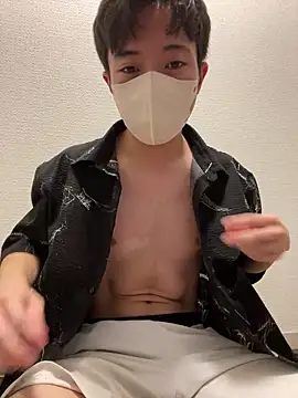 Yuma0718 online show from June 22, 1:30 pm