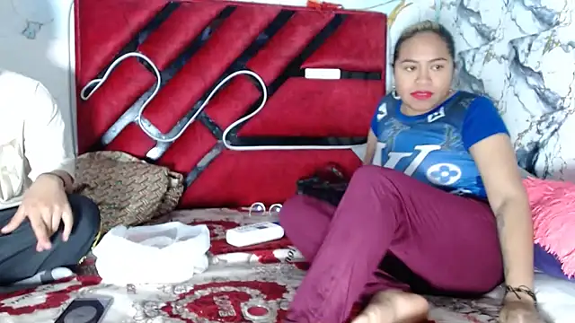 hot lady19 online show from February 26, 8:30 pm