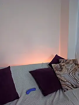 AliishaPss online show from February 17, 8:04 pm