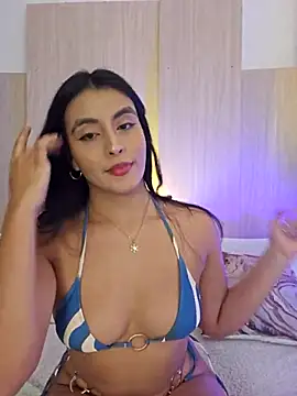 Snapshot of AliishaPss chatting on May 8, 8:25 pm AliishaPss online show from May 8, 8:25 pm
