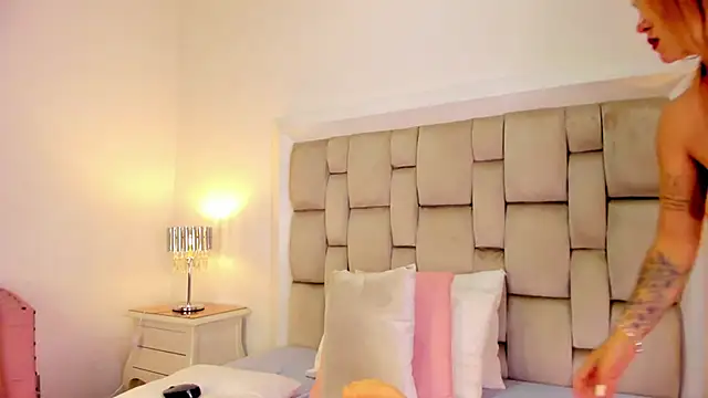 Snapshot of frehia_dimou chatting on May 30, 11:29 am frehia dimou online show from May 30, 11:29 am